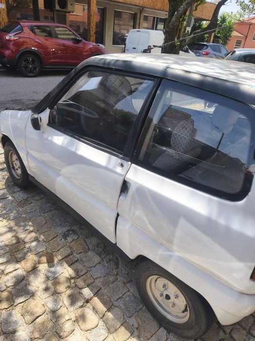 Vendo Axiam a diesel em bom estado