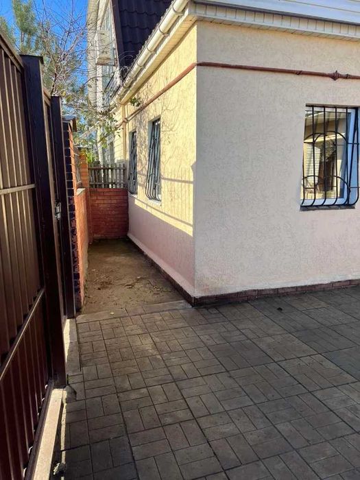 Продам 3к будинок вул. Роздільна, Лівий берег