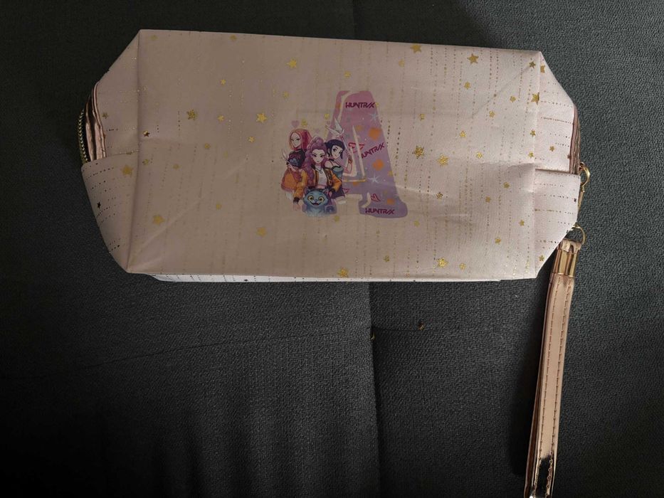 Necessaire K-pop