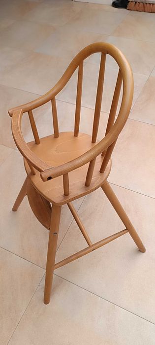 Cadeira de mesa para criança