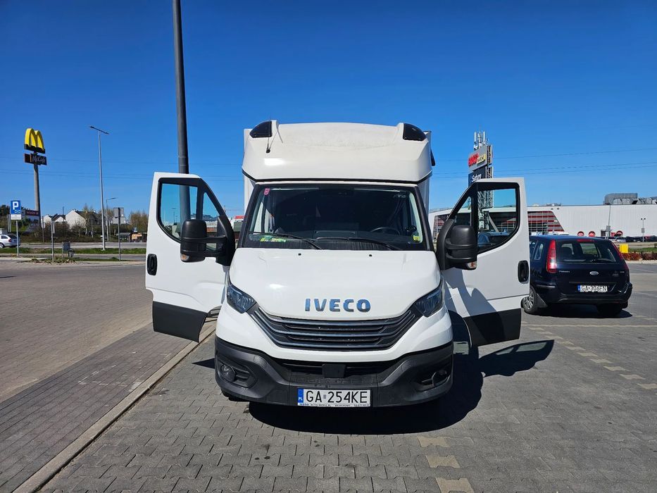 Iveco 35S18  Wymieniony silnik przy 150000 km w ASO 10 EP 245/420/235 920 kg