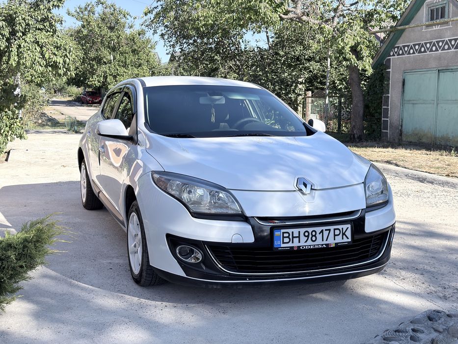 Renault  Megane 2013г.1.5 TDI АКПП