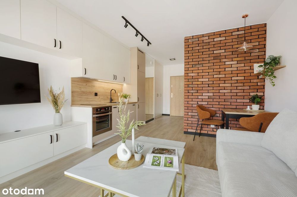 Bezpośrednio. Kawalerka w nowym apartamentowcu.
Al. Piłsudskiego 135K