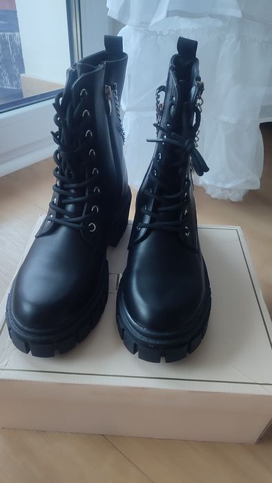 Czarna buty botki damskie 39