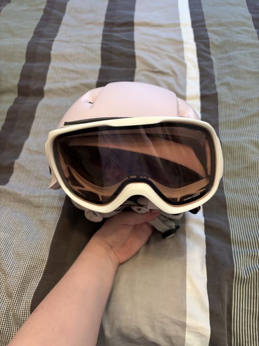 Гірськолижний шолом