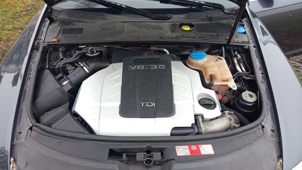 Audi A6 C6 3.0 TDI 2004 r. quattro

Audi A6 C6 3.0 TDI 2004 r. quattro