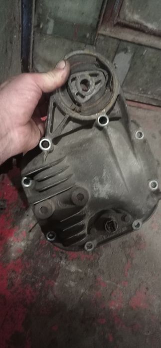 Крышка широкого редуктора е30