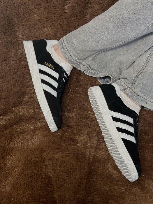 Adidas Gazelle Black white жіночі замшеві чорні кросівки 36 40 41