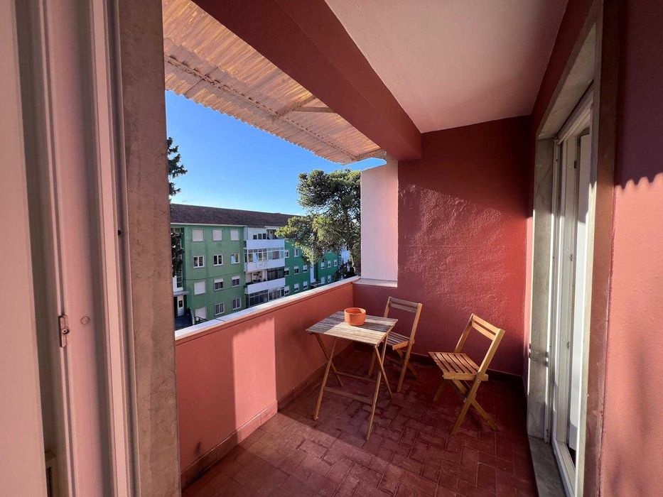 Quartos em Oeiras para estudantes — 5 MIN A PÉ DA NOVA SBE — DISPONÍVEIS IMEDIATAMENTE