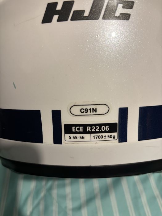 Capacete HJC branco azul e vermelho