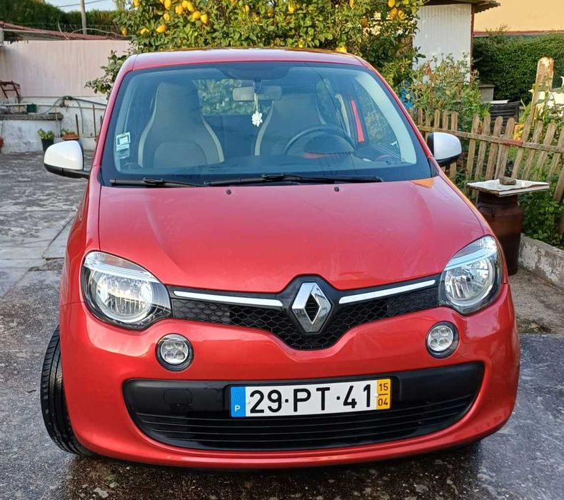 Renault Twingo 2015 Gasolina - Igual a Novo.
