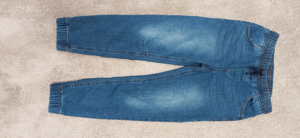 Jeansy, spodnie chłopięce rozm. 134