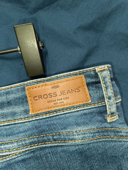 Spodenki krótkie dżinsowe r. 31 CROSS