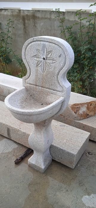Arte em granito, fontanário