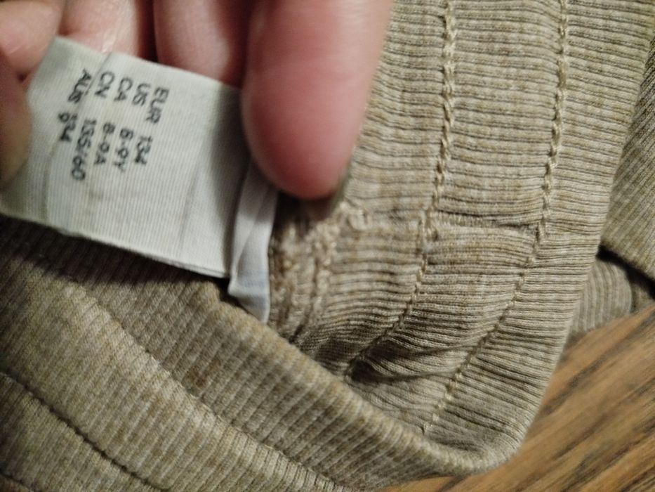 Spodnie dresowe chłopięce 122/128 H&M pokemon