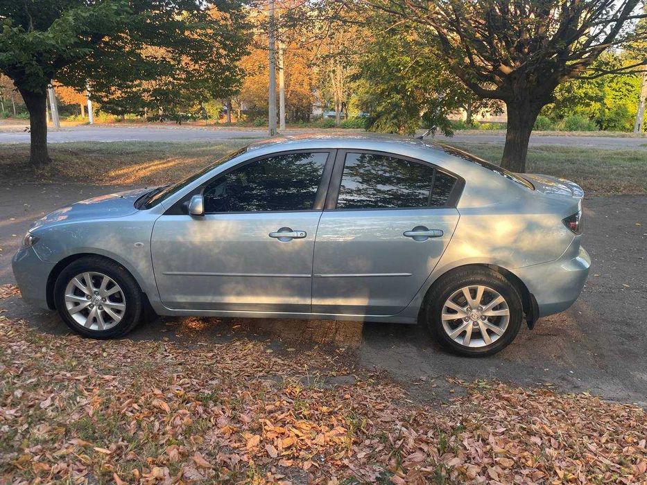 Продам Mazda 3 2006 2.0 бензин