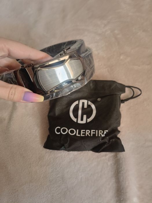 Nowy czarny  skórzany pasek