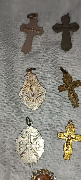 Хрестики різні в гарному стані