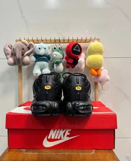 Nike_Air_Max_TN_Plus_Black R..37,5