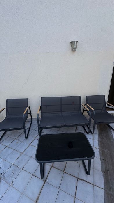Conjunto de jardim 2 cadeiras 1 banco e 1 mesa