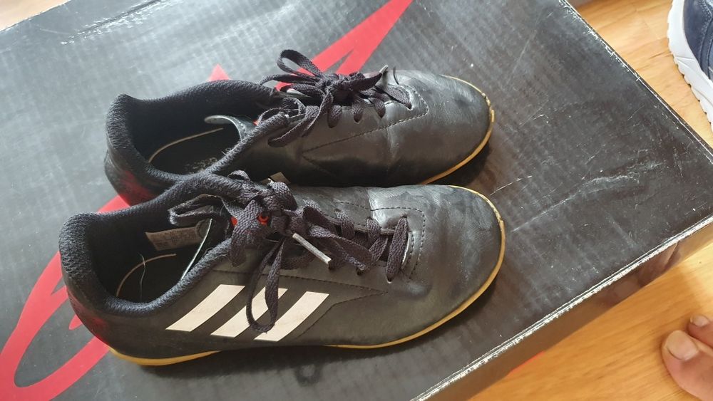 Sprzedam halówki Adidasa