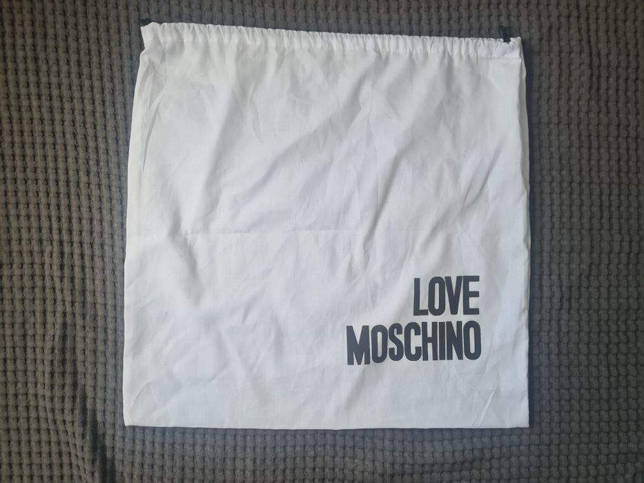 Mala Moschino original nova preta e branca