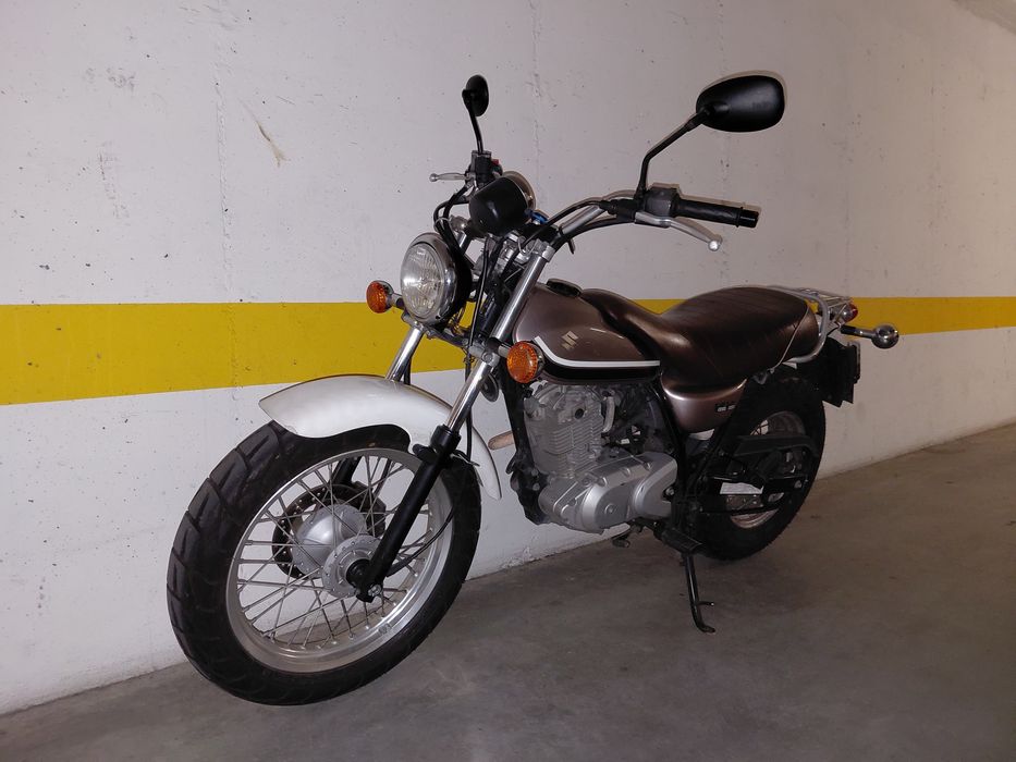 Suzuki VanVan 125