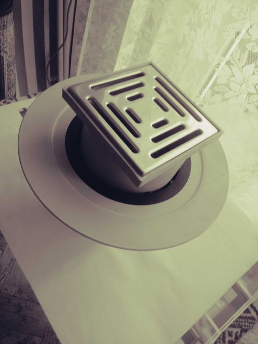 Wpust podłogowy 61 HT/KE DN50, ruszt nierdzewny 150x150 NOWY DALLMER