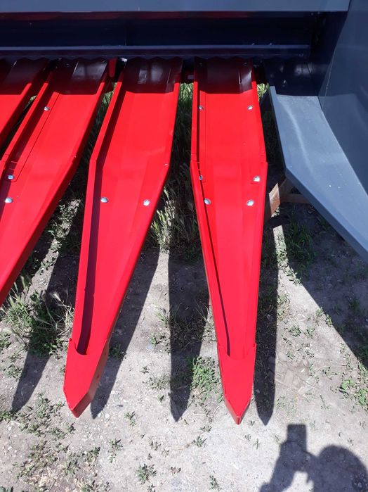 Жатка для соняшника UNICORN. Жатка для  подсолнечника ЖСН-6\7,4\9,1