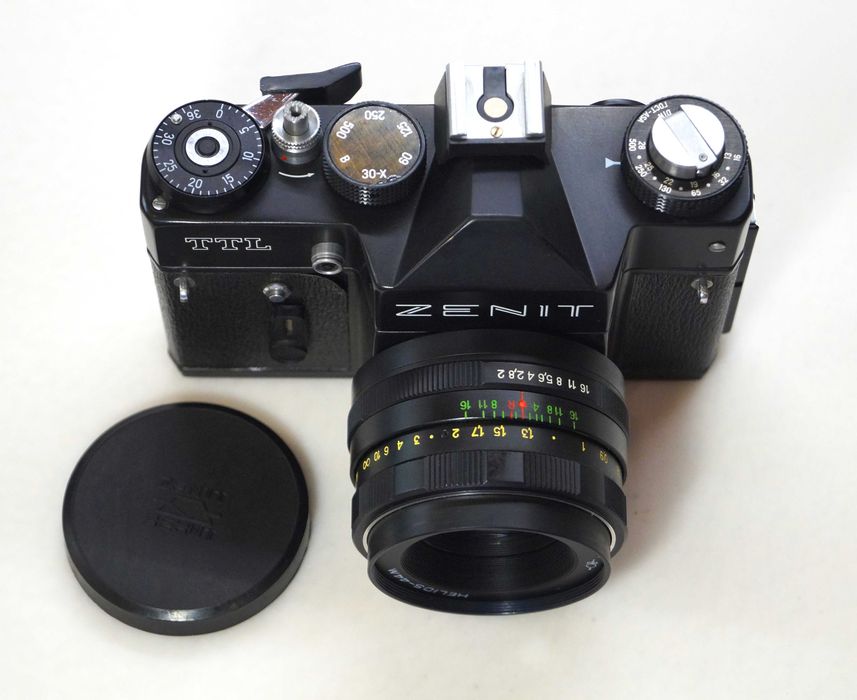 Aparat analogowy ZENIT TTL, futerał skórzany USSR