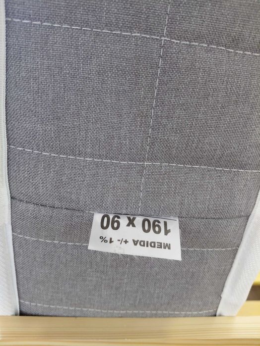 Vendo cama montessori de criança 90x190cm (marca Hôma) com colchão em molas ensacadas