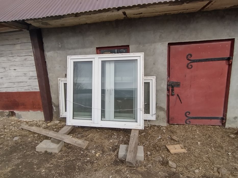 Okna z rozbiórki