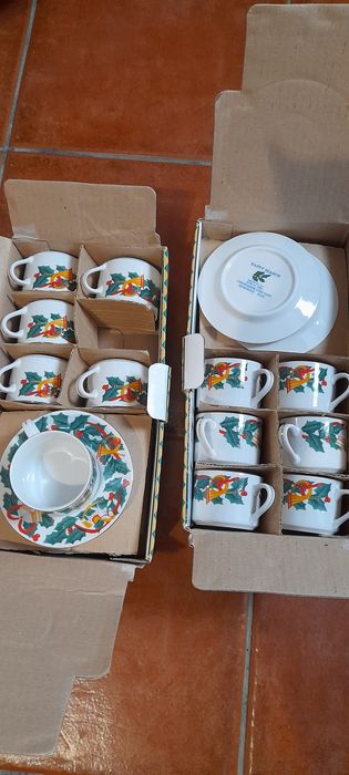 12 chávenas de café natal novas