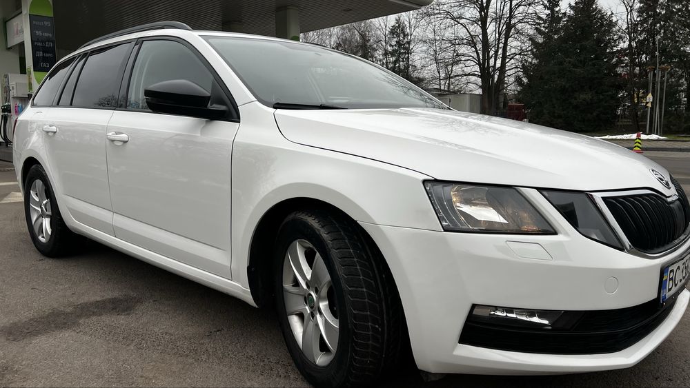 Skoda.    Octavia  Автомат 2017 рік