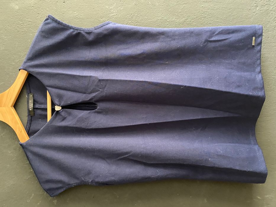 Elegancka bluzka Mohito, biała i granatowa