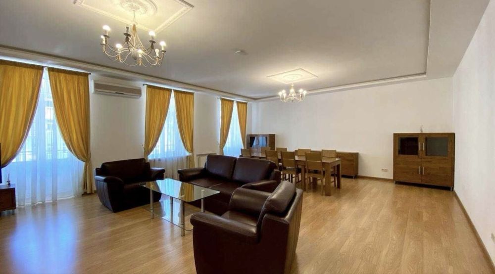Без% Продаж 4К, перев. Тараса Щевченка 13/21, ст.м. Майдан Незалежності, Центр