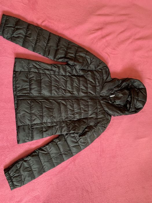 Куртка жіноча р S