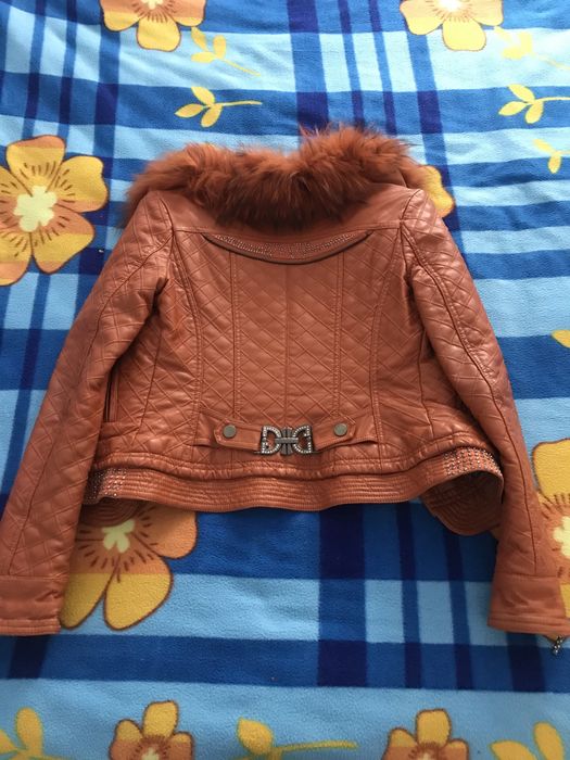 Продам куртку