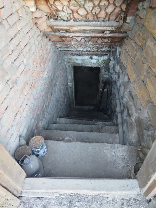 Продам будинок в центрі смт Криве Озеро
