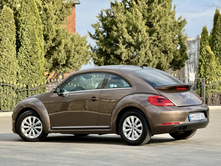 ОФІЦІЙНИЙ Volksvagen Beetle В Стані НОВОГО! Дуже Касивий вигляд Має!!!