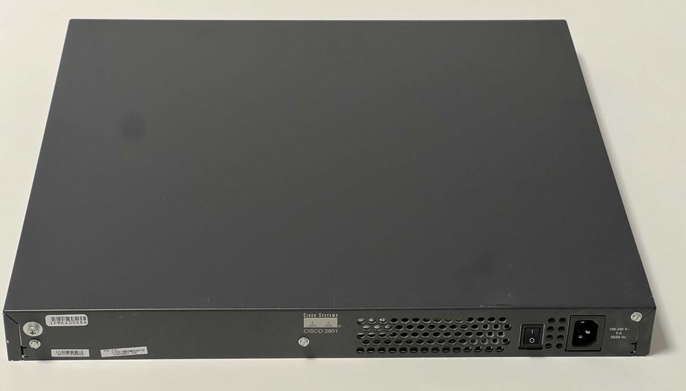 Router modular Cisco 2801 - Series 2800 - Usado
