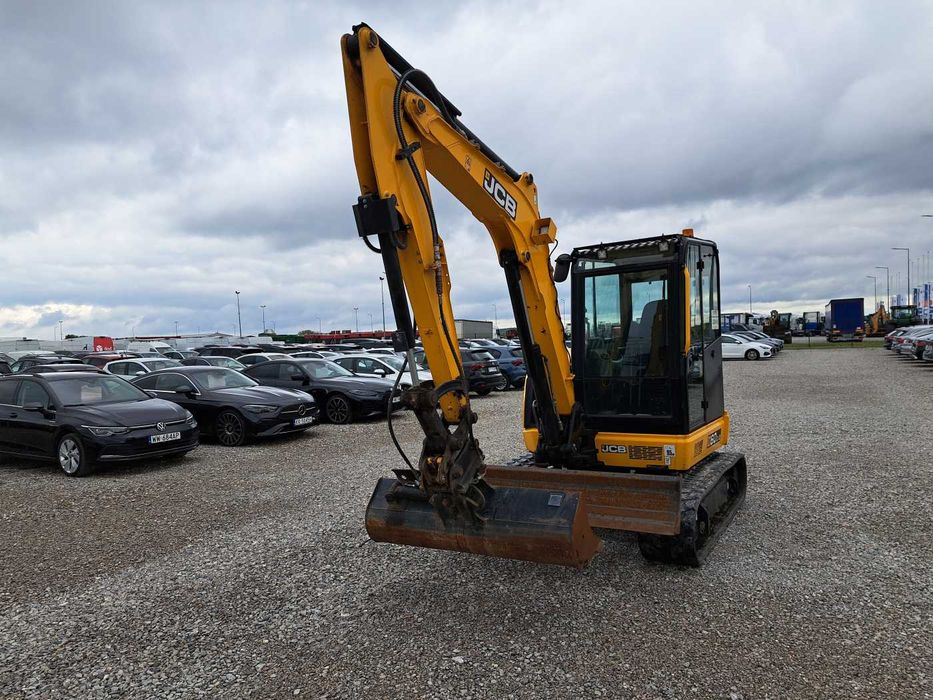 Midi koparka JCB 60C-2
