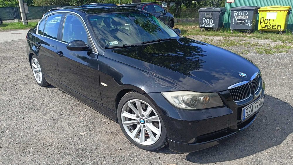 Samochód BMW e90 automat ,silnik 2,5l,218km