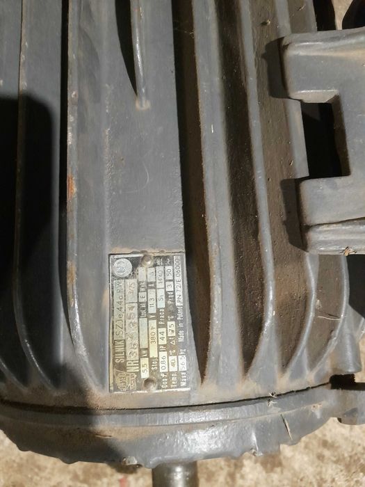Urządzenia elektryczne  silnik 5,5kw lampa