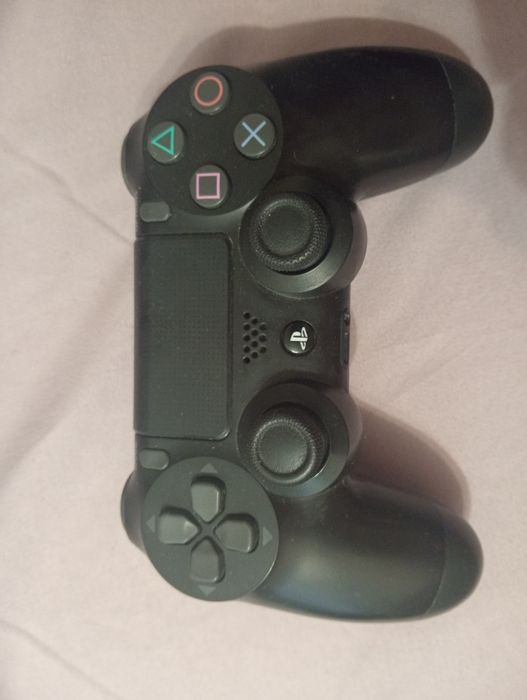 Продам PS4 Slim 1 tb