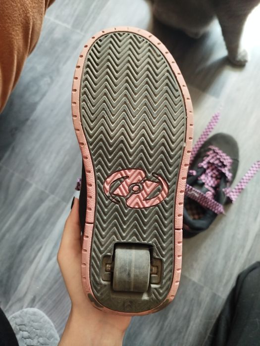 Оригінальні heelys, вживані