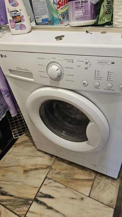 Продам у тихому місці 2-ох кімнатну квартиру мебльовану