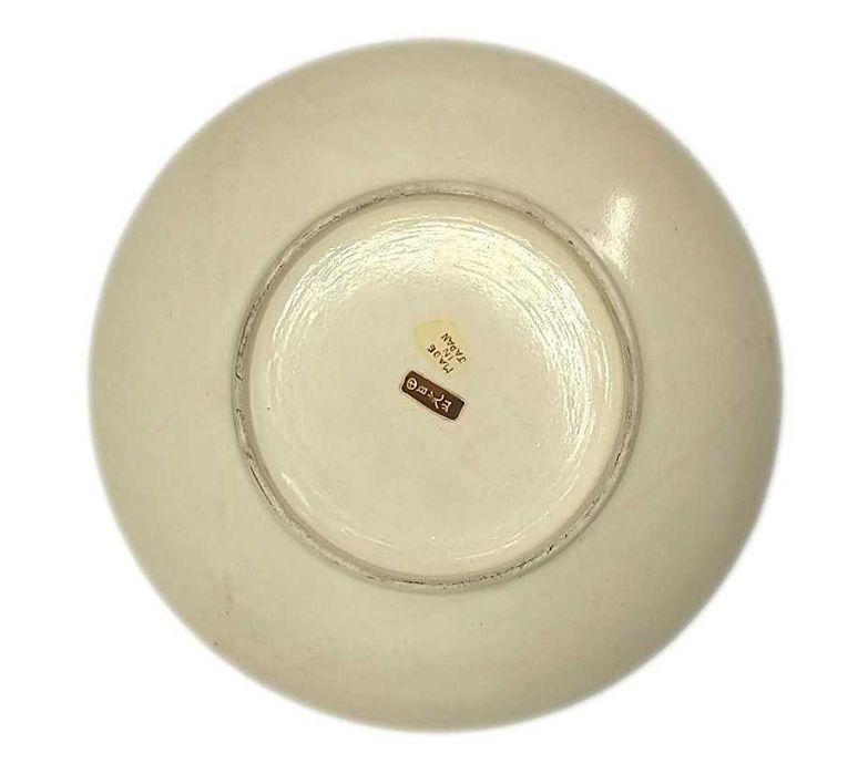 Rico prato de cerâmica Satsuma do período Taisho assinado  Nikkōzan