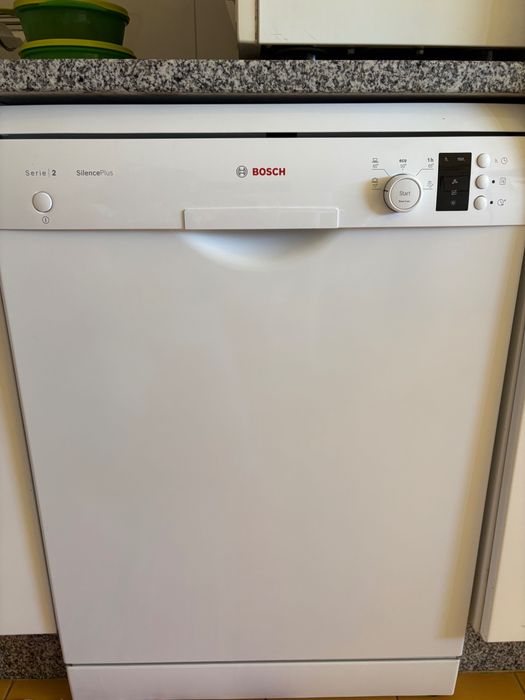 Máquina de lavar louça Bosch como nova