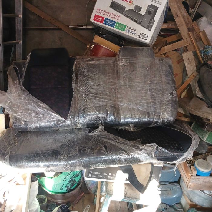 Комплект сидений автомобиля Мазда 323 В.